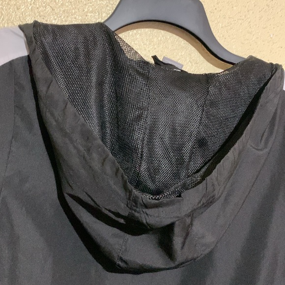 PUMA Light Jacket S 14-16 Black White with Hoodie Zip Up Pockets Polyester - Picture 14 of 16